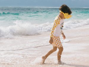Discover expert tips for styling kids’ swimwear at the pool or beach. Dive into Offcorss’s fantastic collection of swimwear and accessories!